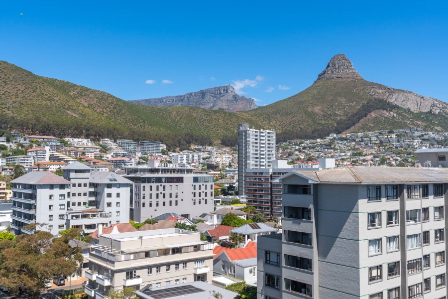 2 Bedroom Property for Sale in Sea Point Western Cape